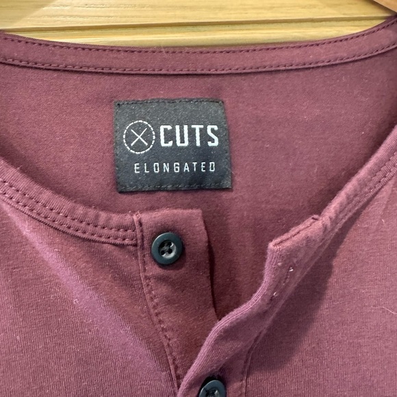 Cuts Clothing Pyca Pro Long Sleeve Henley Elongated Maroon Pullover / xlarge - Picture 2 of 10